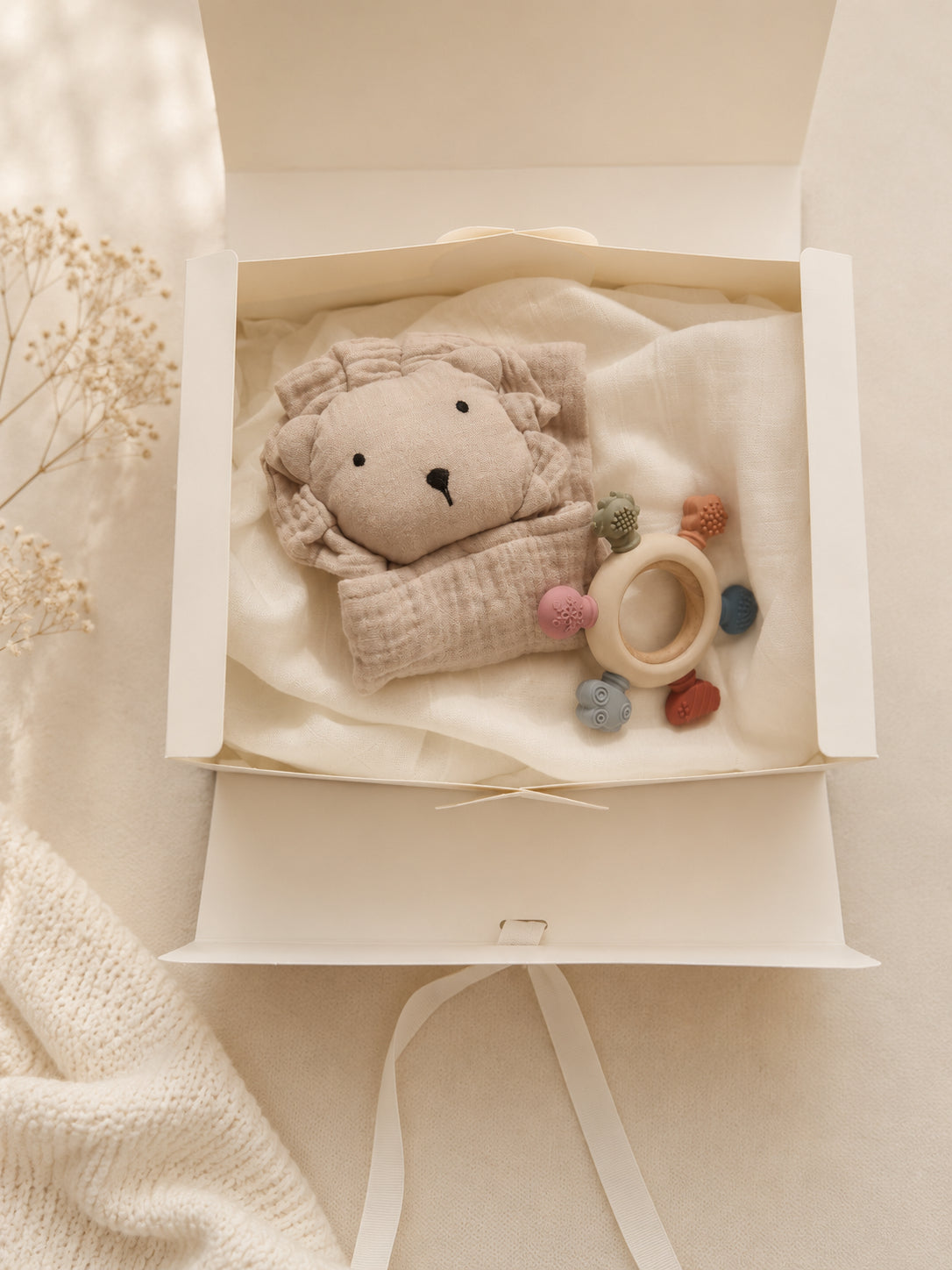 Comfy & Sweet Cadeaubox Jongen – Knuffeldoekje, Hydrofiel Doek & Bijtring | Kraamcadeau